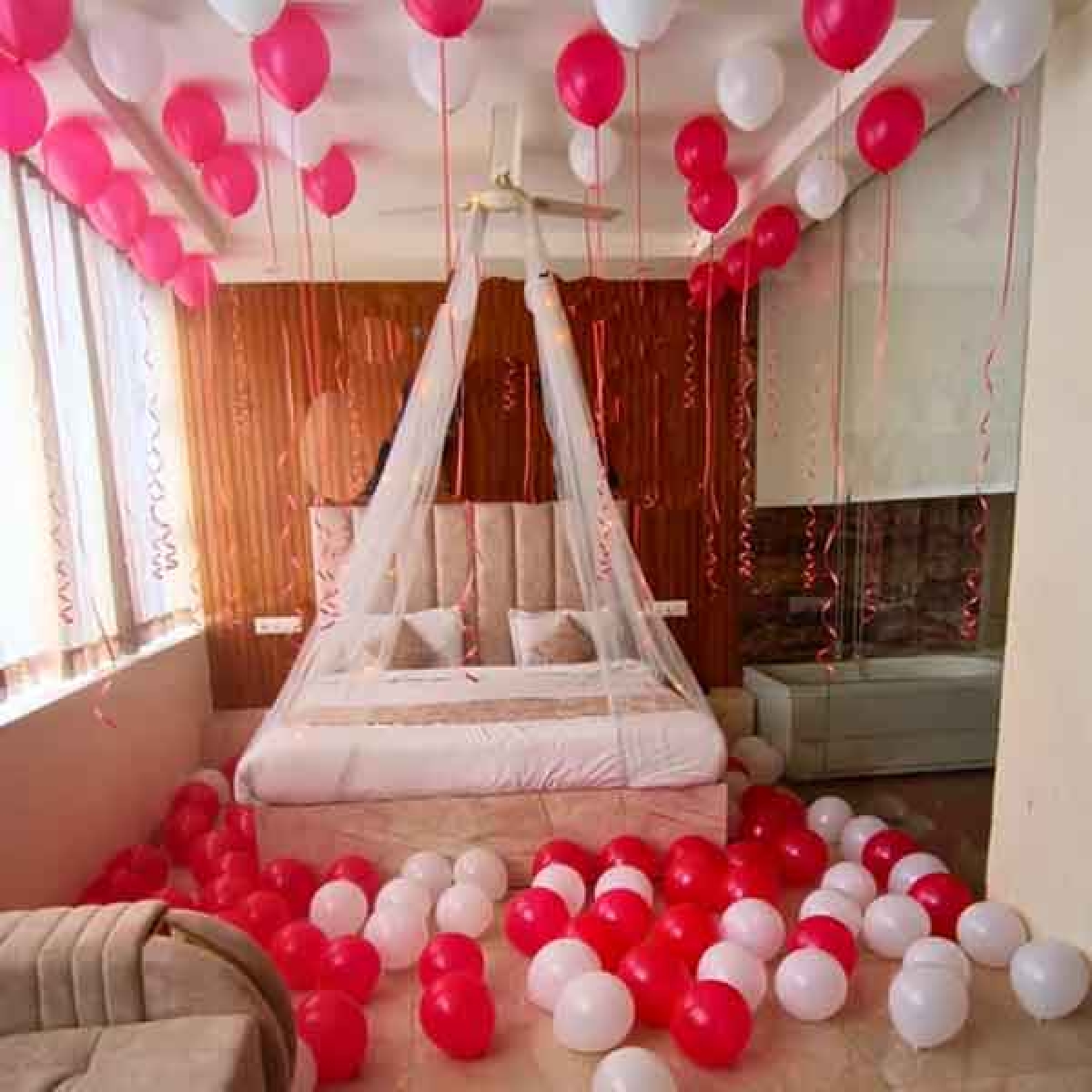 [1-DAY] In-Love 50 Ceiling and 75 Floor Balloons Surprise Balloon Package