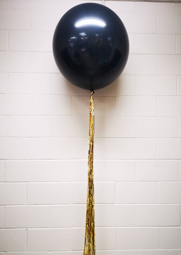 2020s Single Balloon with Tassel