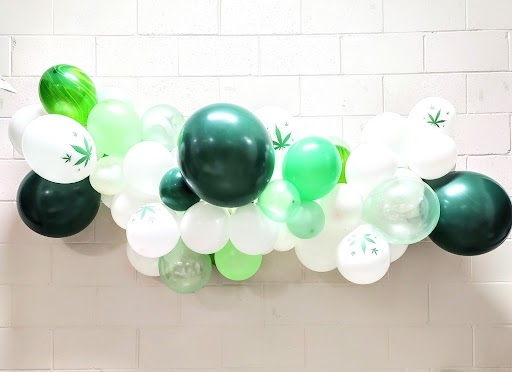 [6FT] Organic Fishing Line Garland - Weed Edition