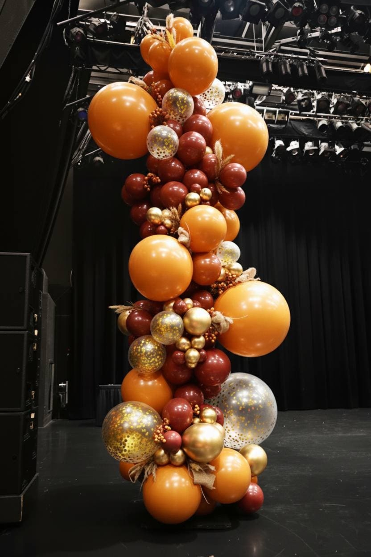 [10FT] Sophisticated Glam Fall Grand Confetti Garland Column