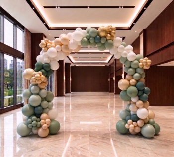 [10x10FT] Organic Solid Colour Eucalyptus Double Garland Arch [INDOOR]