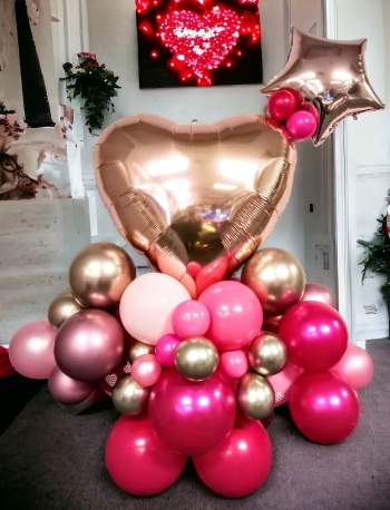 Rose gold heart w/star stand up 