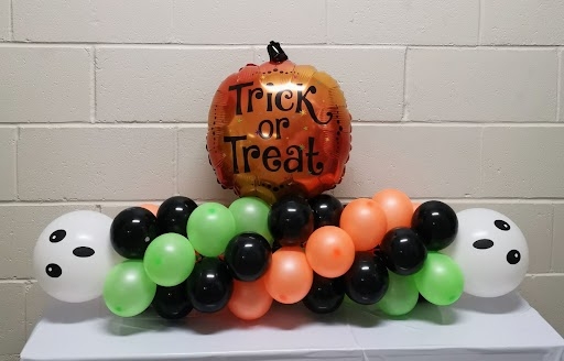 Halloween Table Runner Centerpiece Trick Or Treat