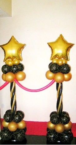 Hollywood Star Walk Column 24 [1 COLUMN]