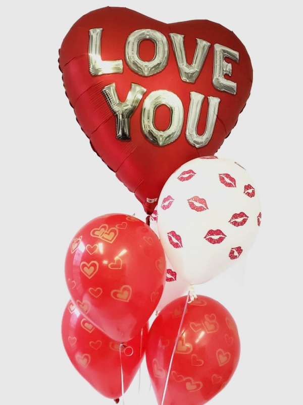 Jumbo Love You Heart bouquet with kisses