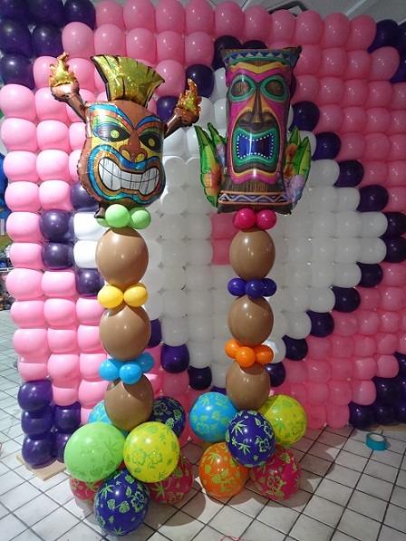 Luau 2 Tiki Stand Ups