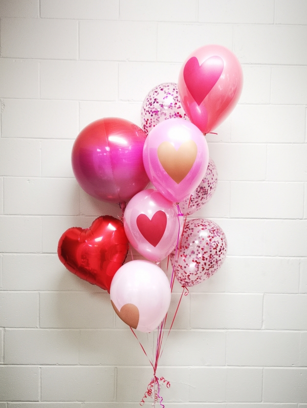 Orbz Confetti Valentine Ombre Bouquet