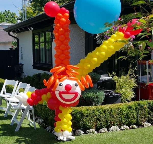 Outdoor Circus Clown Sculpture Column 33