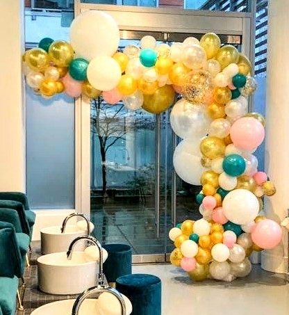 Outdoor Elegant & Classy Garland Arch