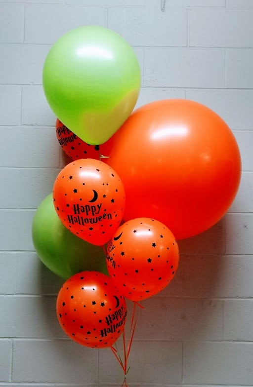Simple Latex Halloween Balloon Bouquet