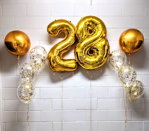 Super Simple Shiny Pick An Age Gold Balloon Set