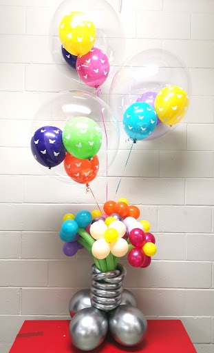 Twisted Floral Deluxe Arrangement